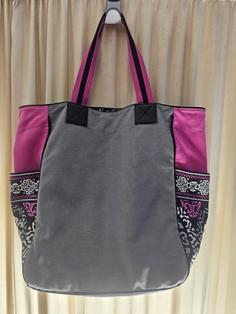 🩷🩶 Vera Bradley Large Beach Tote Bag – Canterbury Magenta Print 🩶🩷